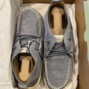 Hey Dude Women’s Wendy Mid Suede Boho Grey W7